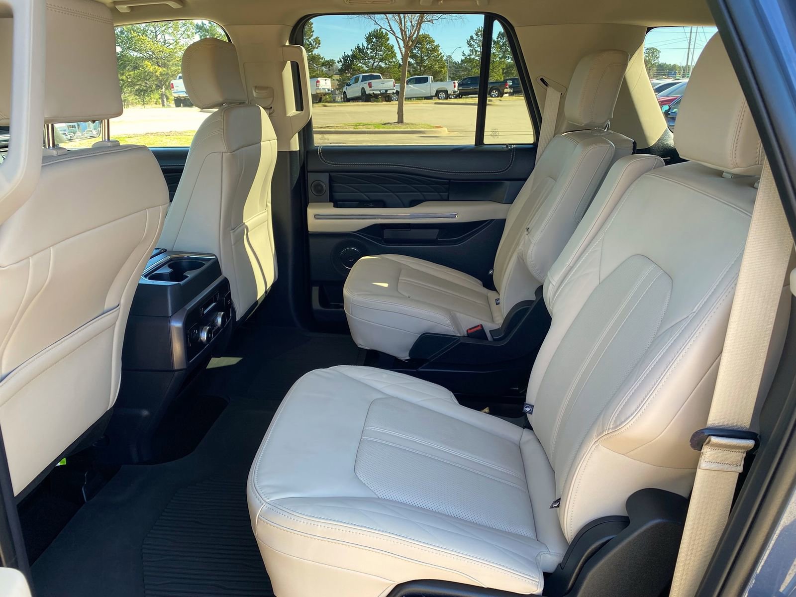 Used 2022 Ford Expedition Max Platinum image 27