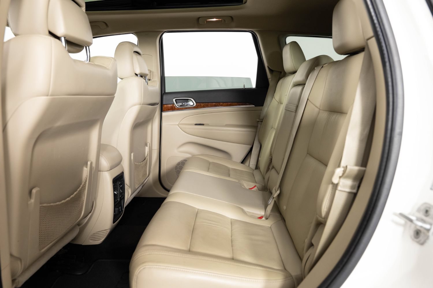 Used 2011 Jeep Grand Cherokee Limited AWD/4WD image 19