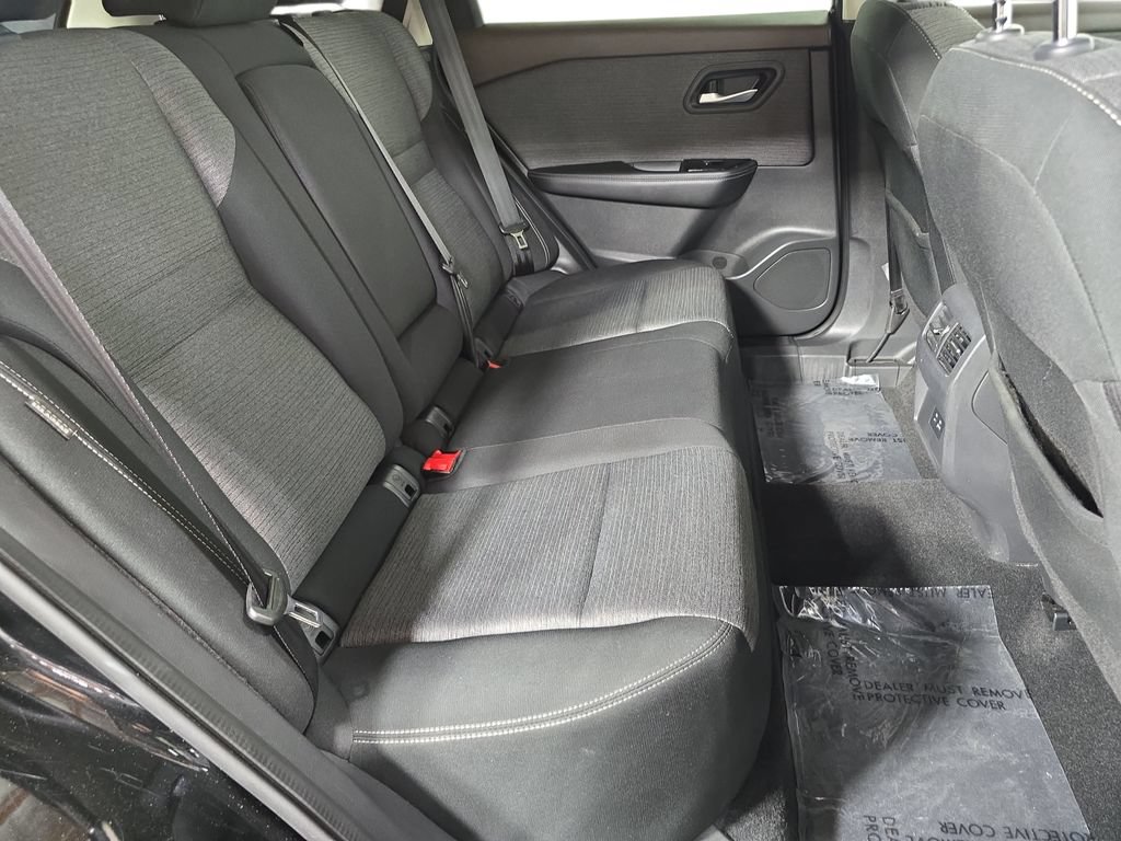 Used 2021 Nissan Rogue SV FWD image 26