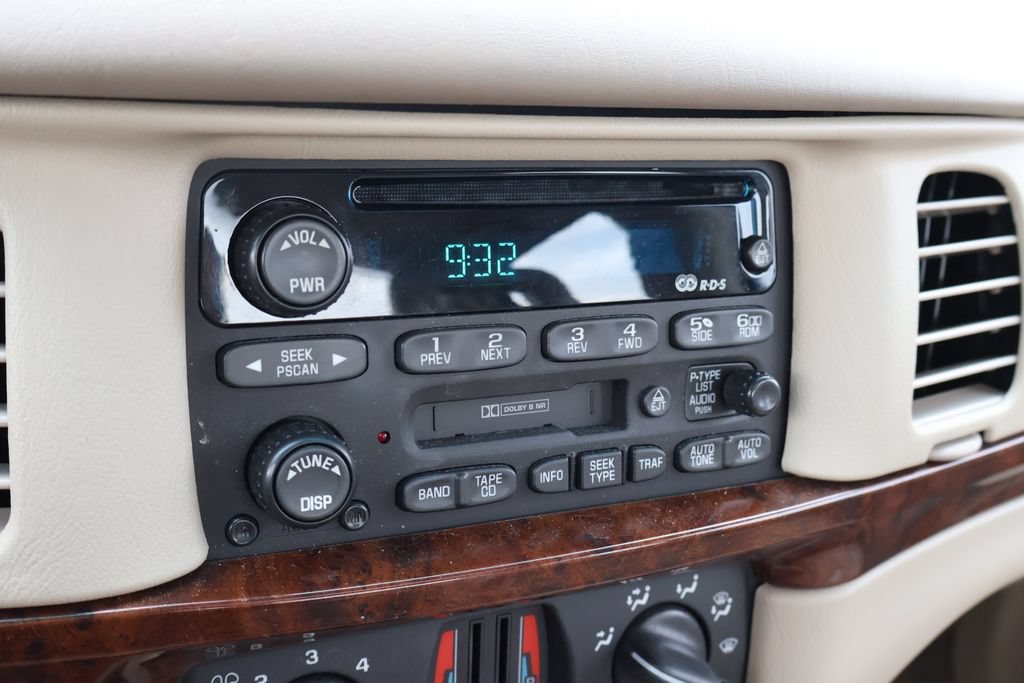 Used 2002 Chevrolet Impala LS w/ Preferred Equipment Group FWD image 26