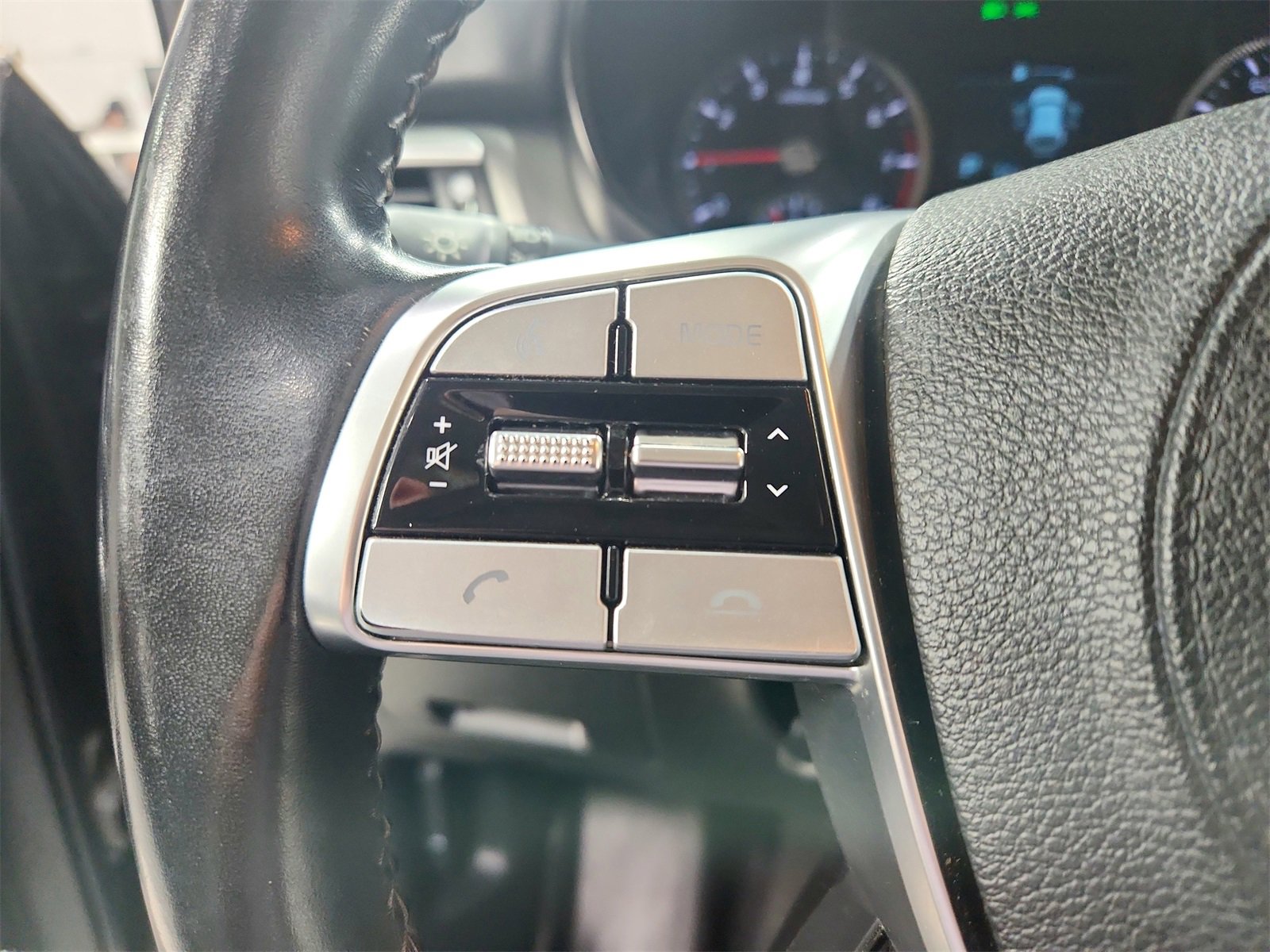 Used 2021 Kia Telluride LX image 22