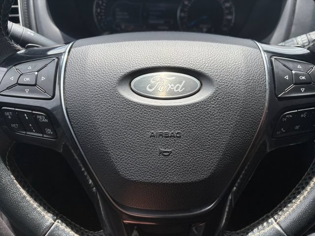 Used 2017 Ford Explorer Platinum AWD/4WD image 6