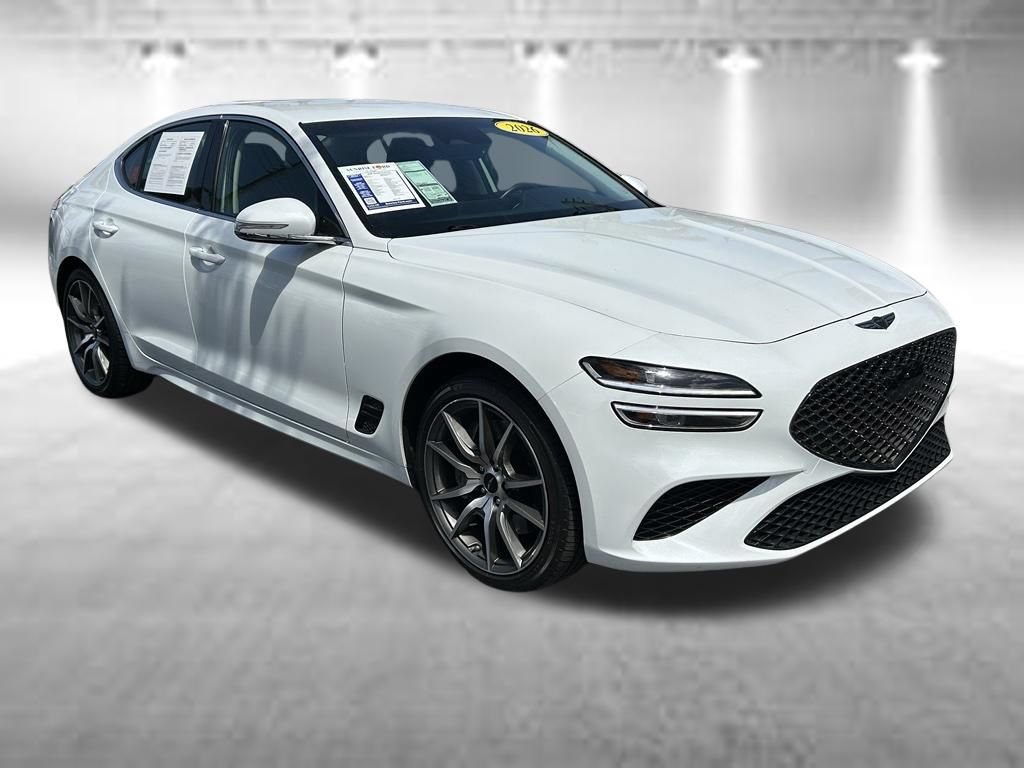 Used 2026 Genesis G70 2.5T RWD image 3