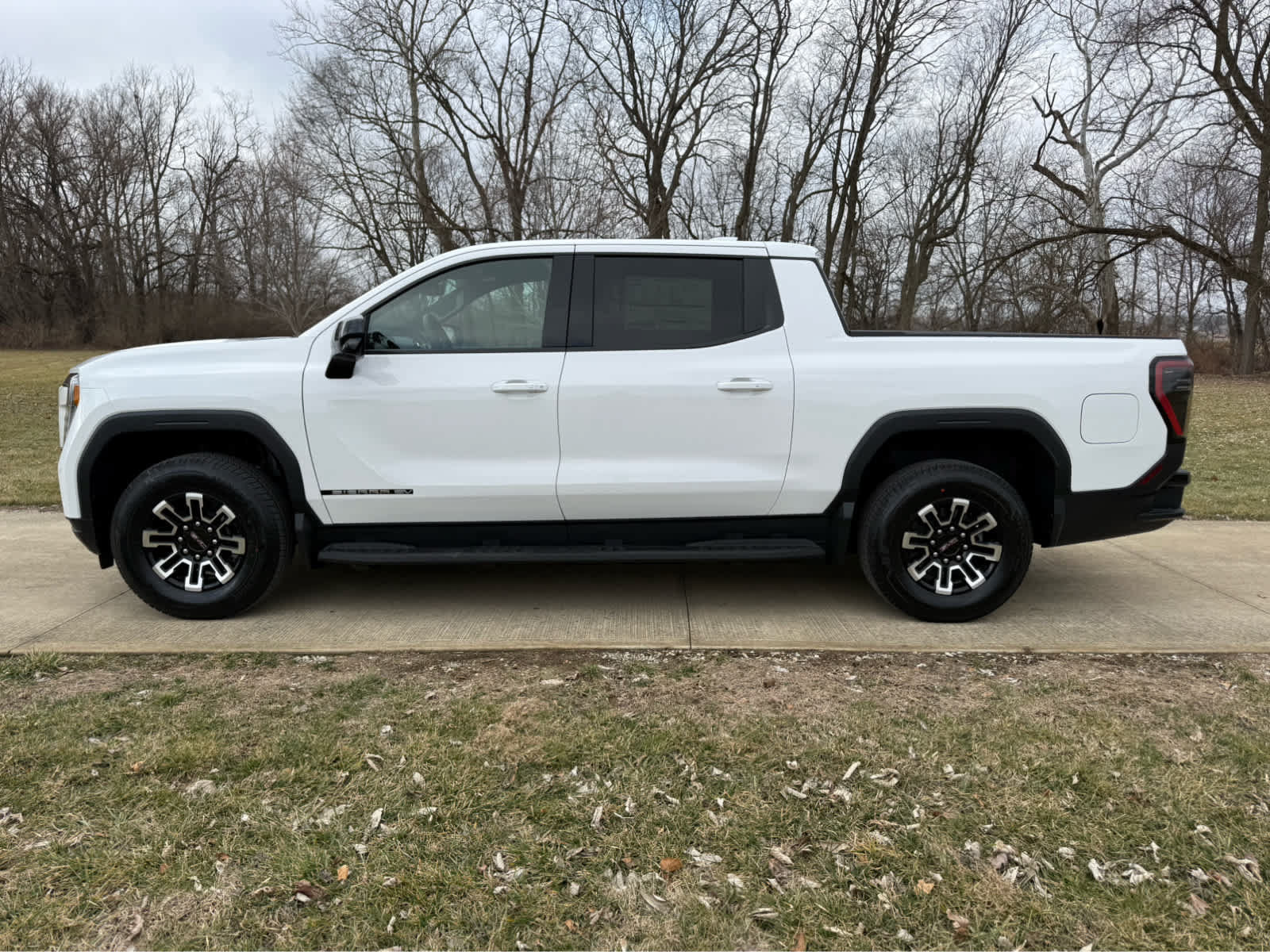 New 2026 GMC Sierra EV Elevation AWD/4WD image 2