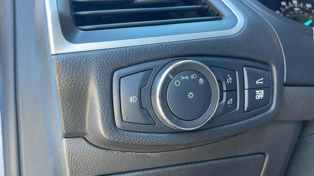 Used 2022 Ford Edge SEL w/ Sport Appearance Package image 24