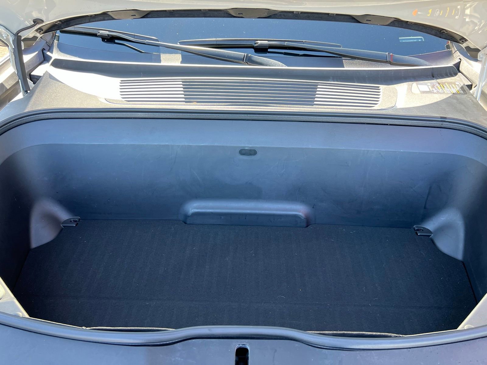 Used 2022 Rivian R1T Adventure image 16