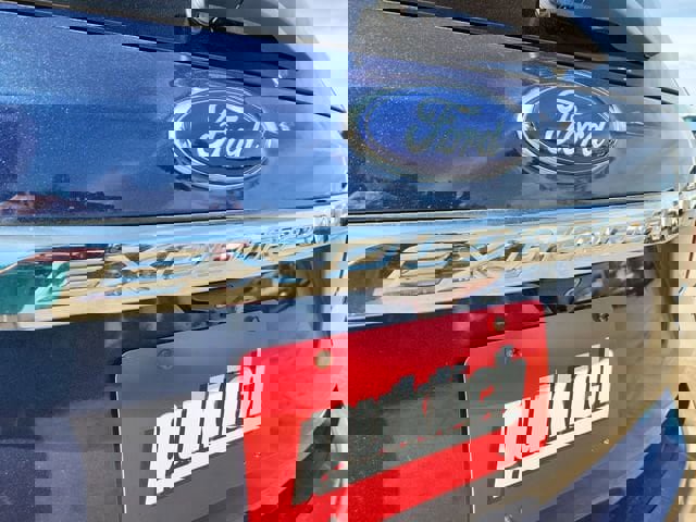 Used 2016 Ford Explorer Limited image 31