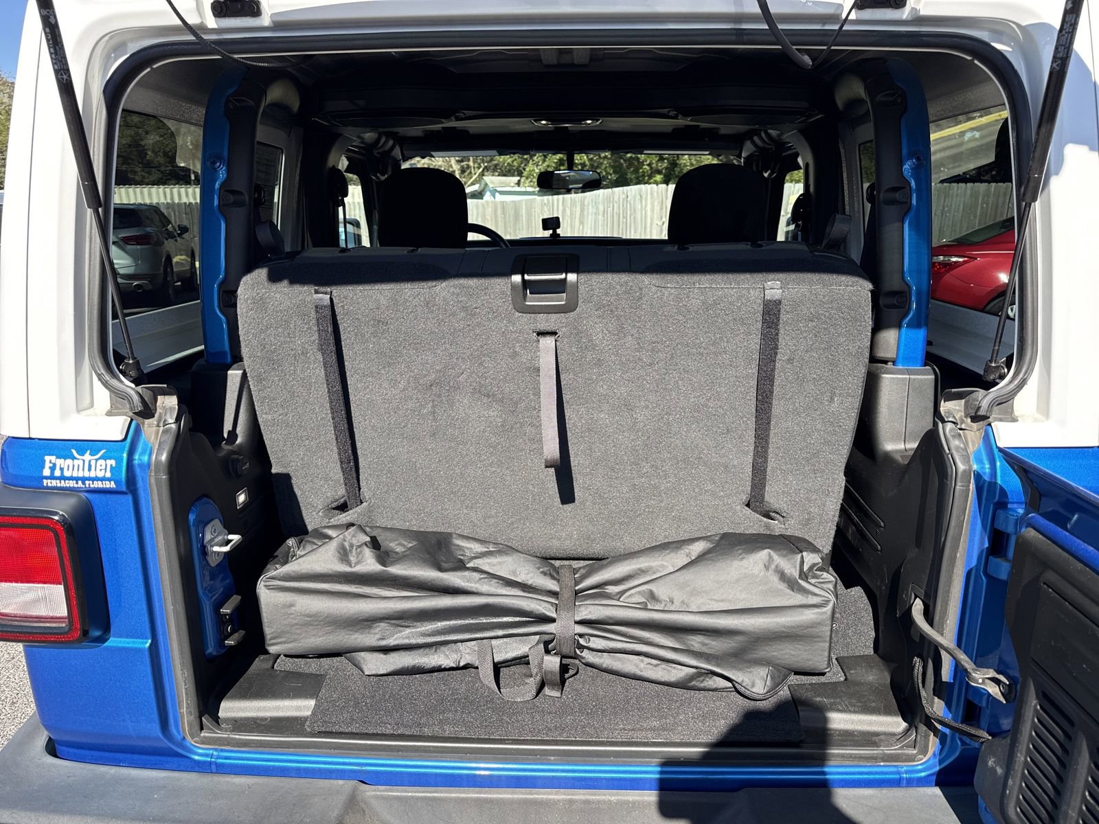 Used 2021 Jeep Wrangler Islander image 28