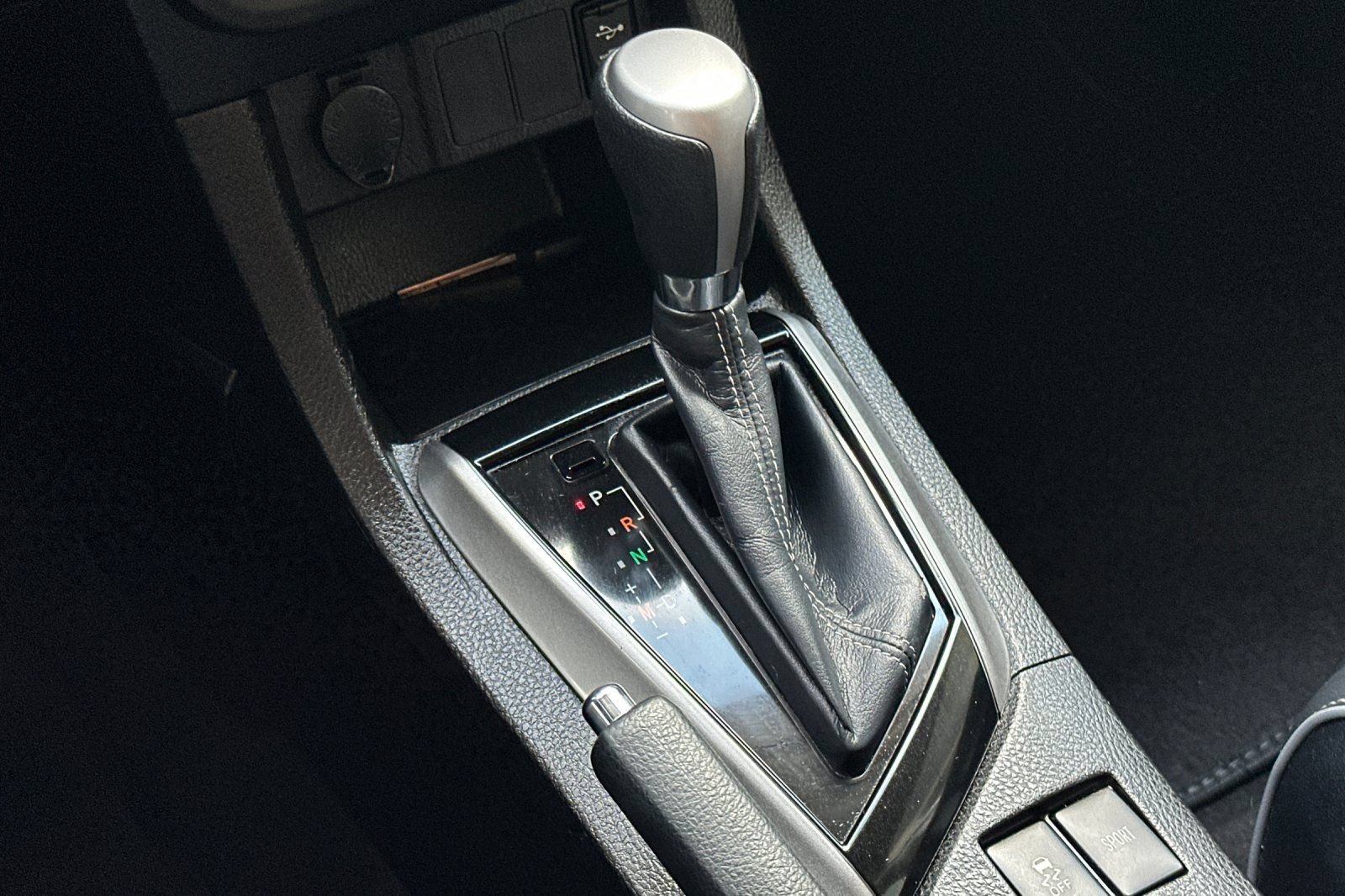 Used 2015 Toyota Corolla S FWD image 19