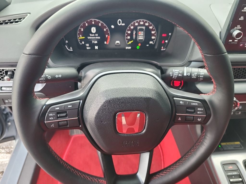 Used 2025 Honda Civic Type R image 8