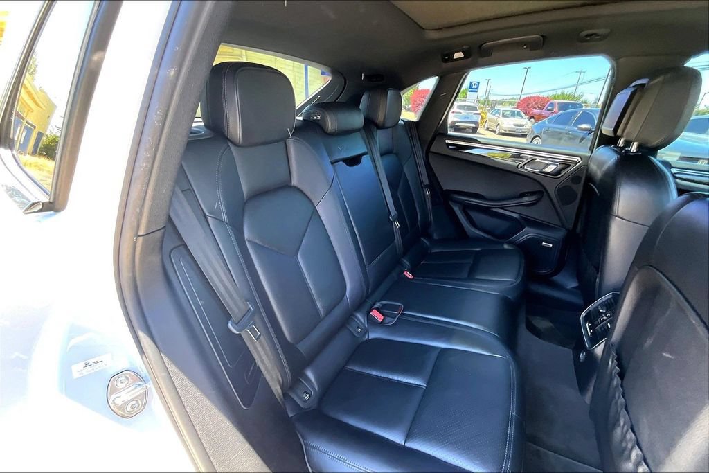 Used 2018 Porsche Macan S AWD/4WD image 19