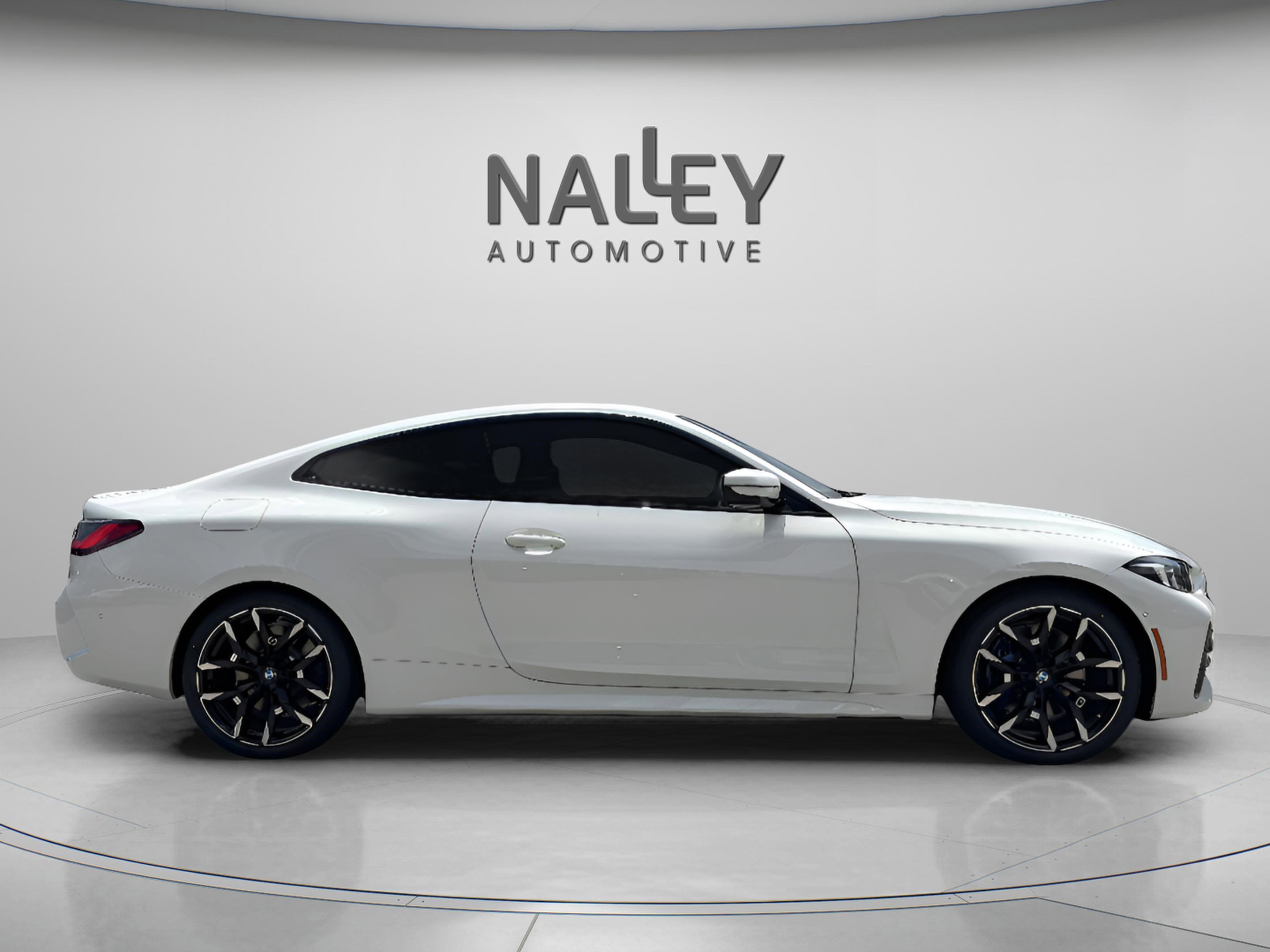 Used 2026 BMW 430i Coupe w/ M Sport Package image 5