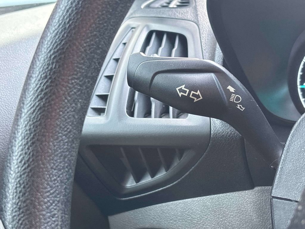 Used 2022 Ford Transit Connect XL image 26