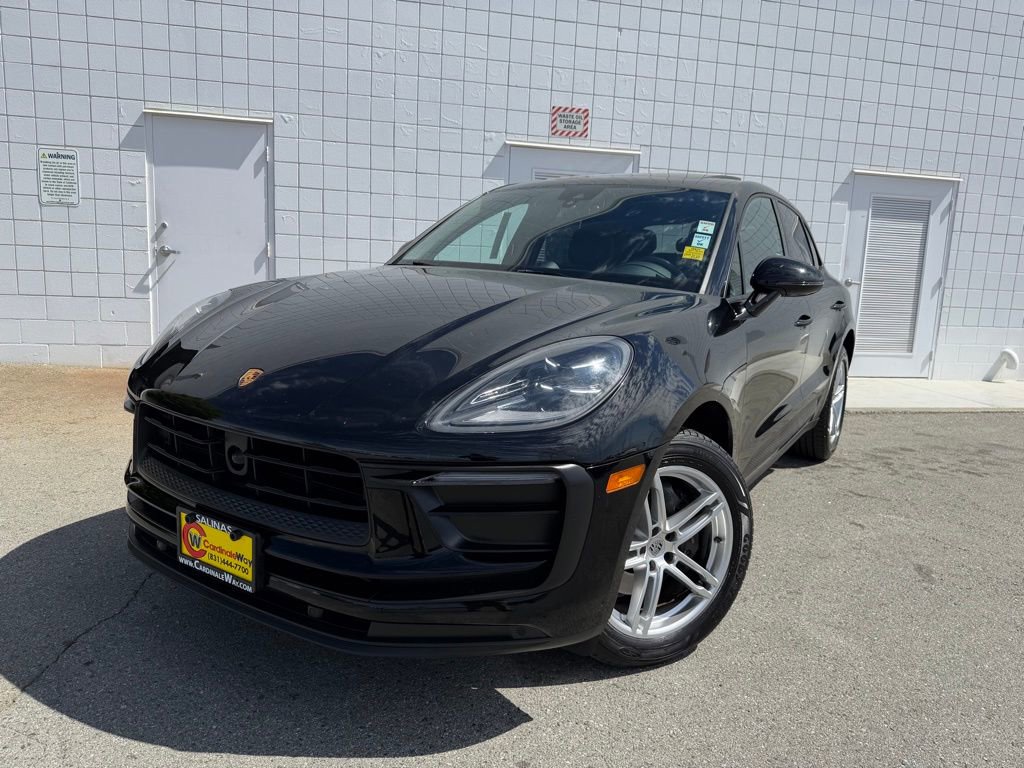 Used 2024 Porsche Macan AWD/4WD image 1