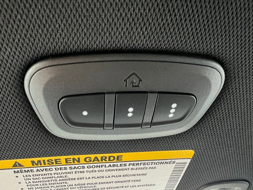 New 2026 Chrysler Pacifica Select w/ S Appearance Package FWD image 40