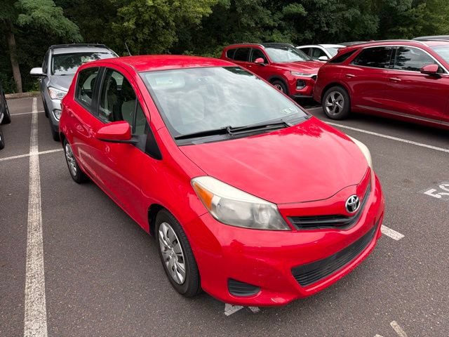 Used 2014 Toyota Yaris L FWD image 15