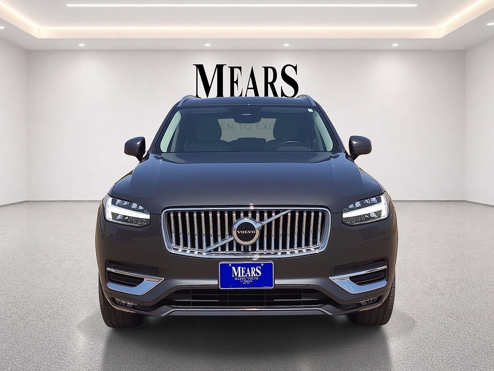 Used 2024 Volvo XC90 B5 Core w/ Protection Package Premier AWD/4WD image 9