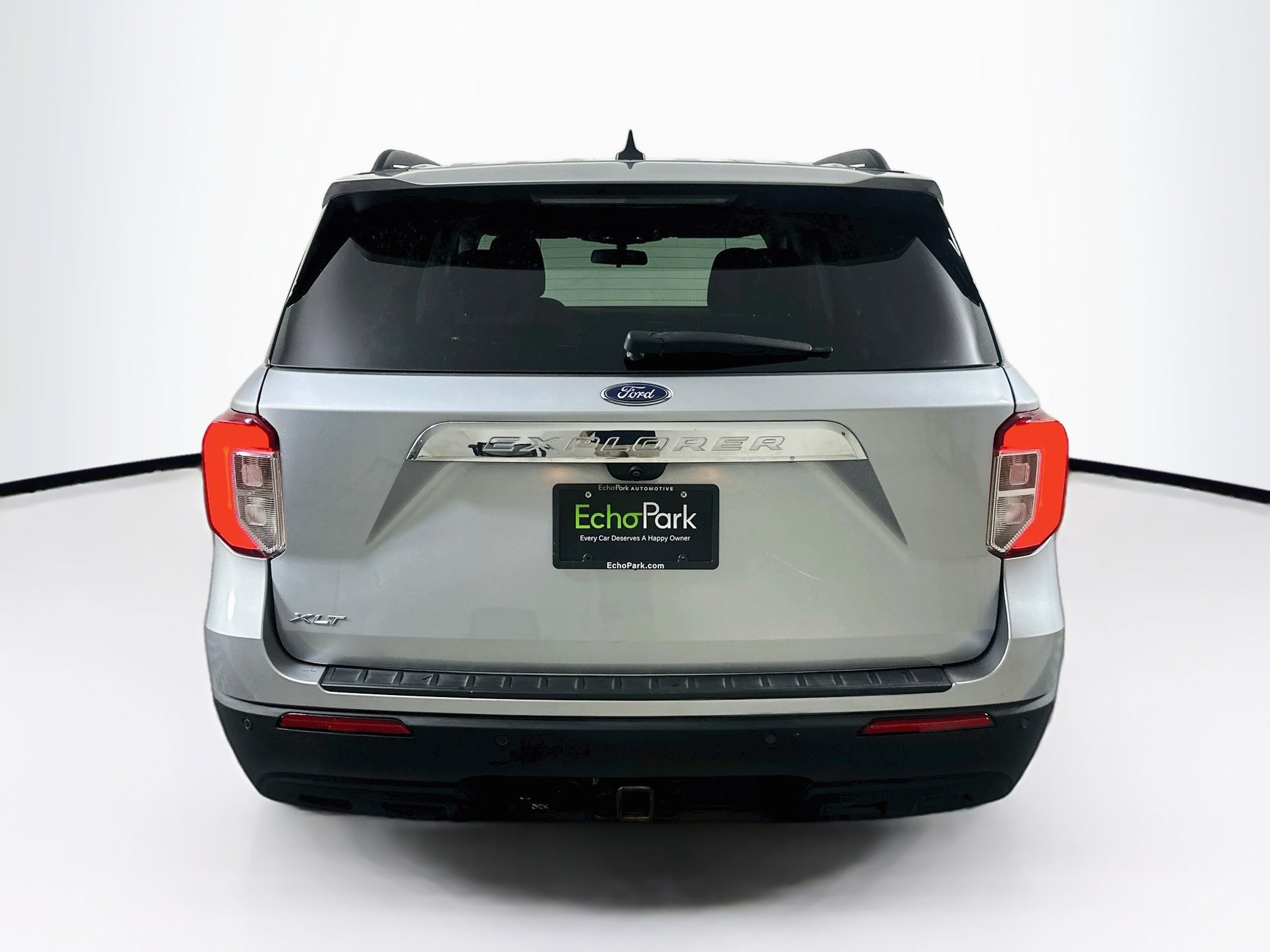 Used 2022 Ford Explorer XLT w/ Class IV Trailer Tow Package RWD image 7