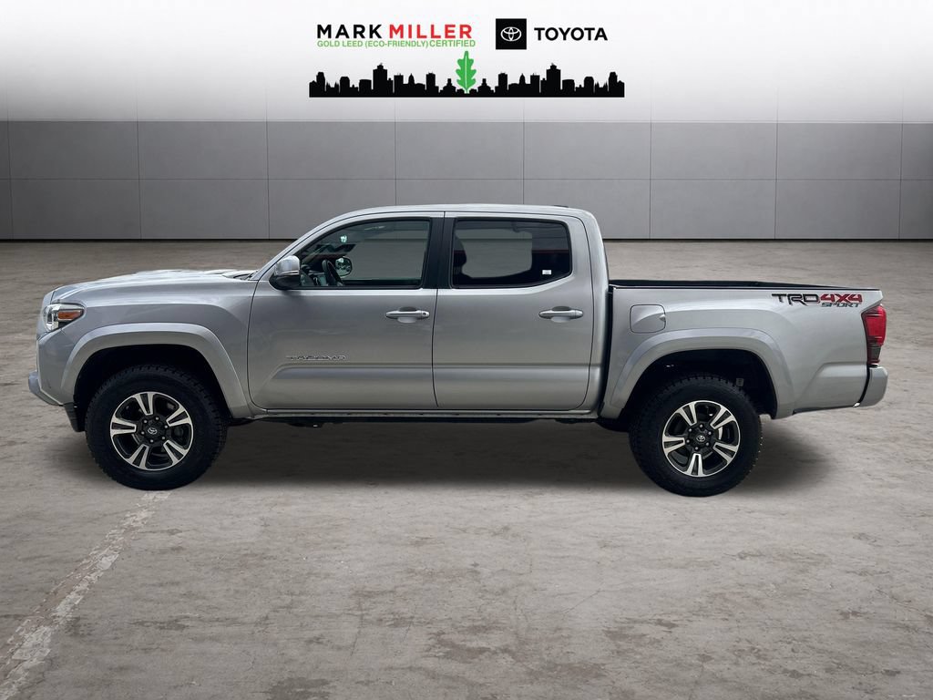 Certified 2018 Toyota Tacoma TRD Sport AWD/4WD image 2