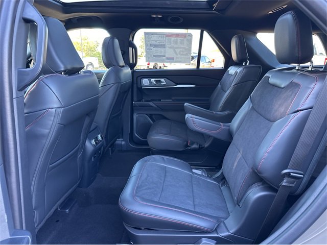 New 2026 Ford Explorer ST image 15