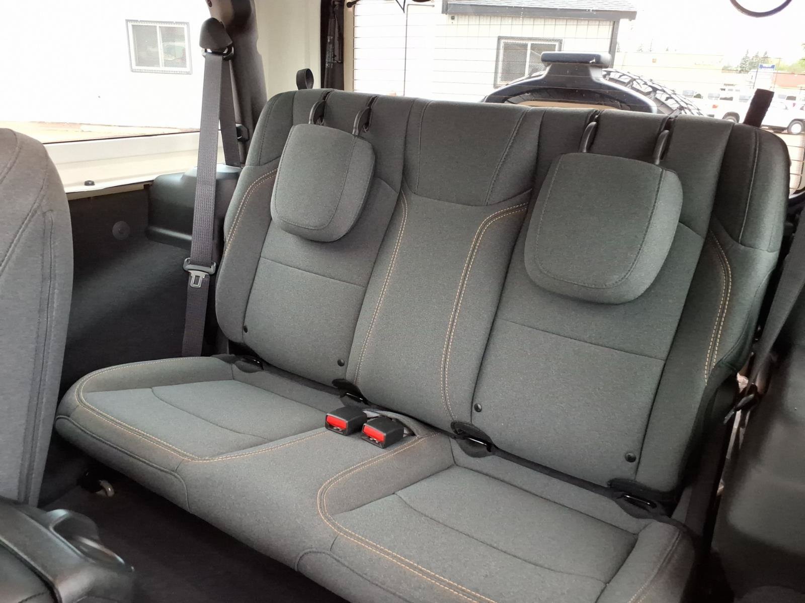 Used 2025 Jeep Wrangler Sport AWD/4WD image 11