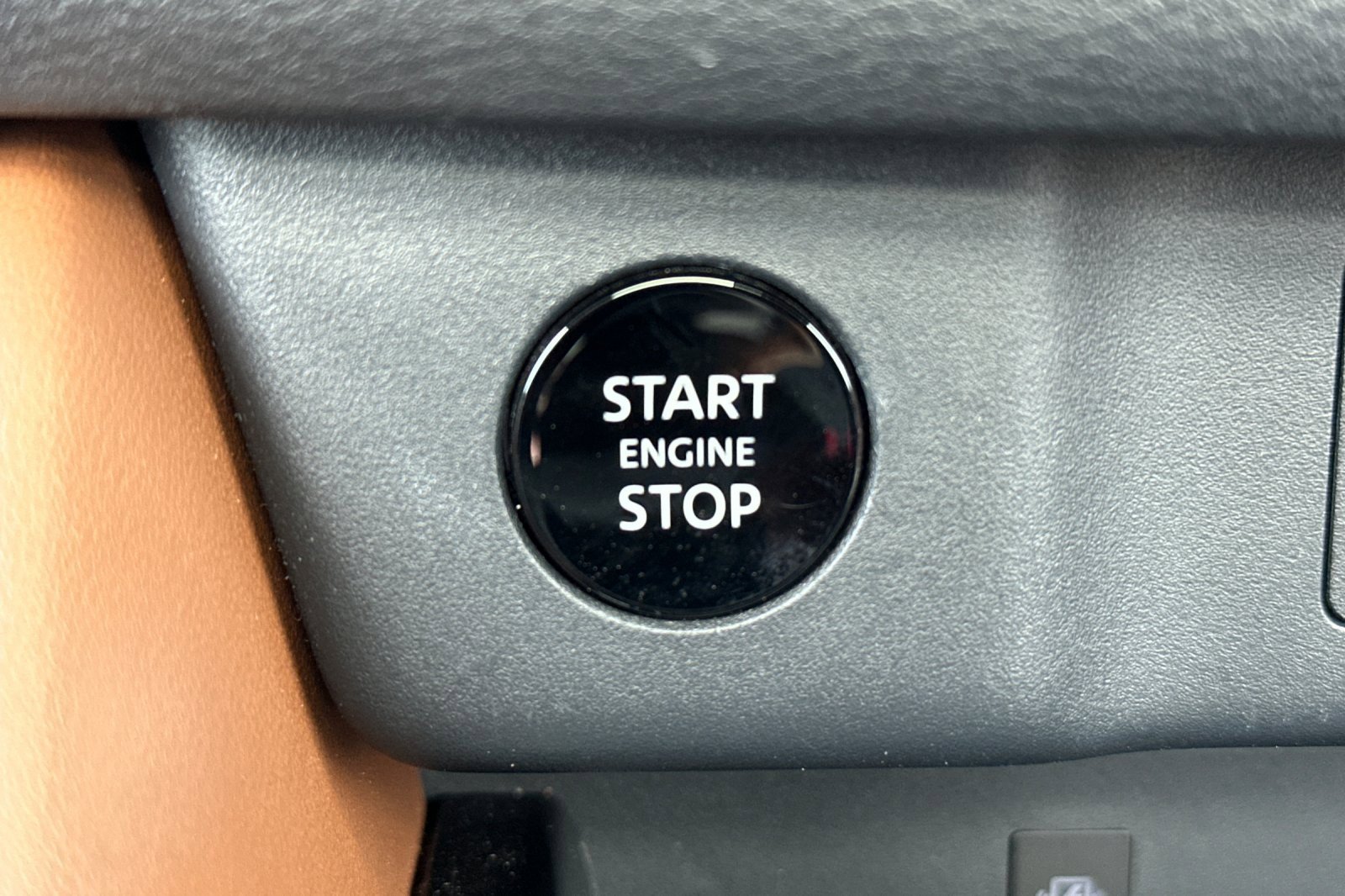 Certified 2024 Nissan Rogue Platinum w/ Platinum Premium Package image 25