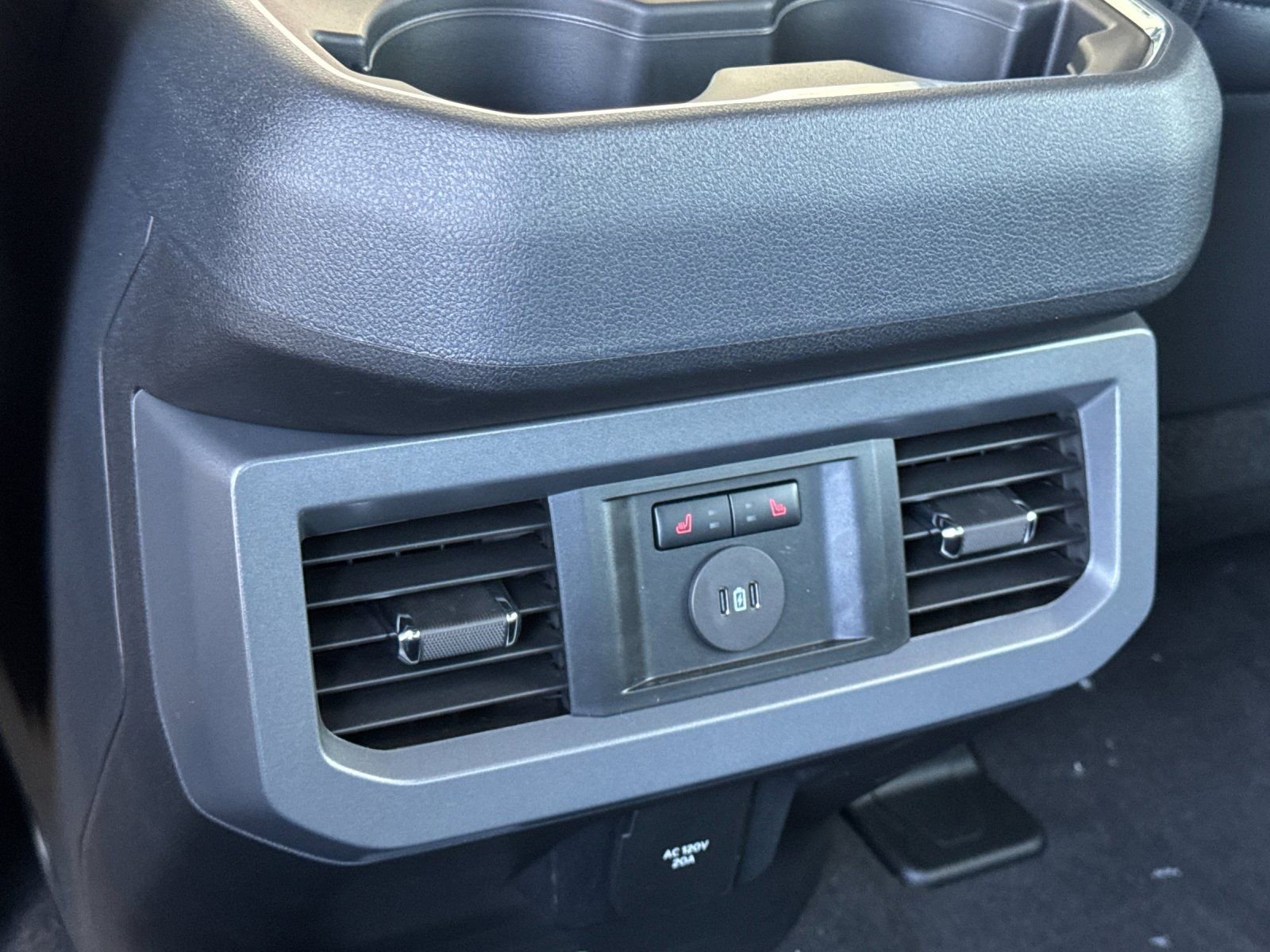 New 2026 Ford F250 Lariat w/ Black Appearance Package image 13