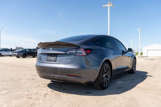 Used 2022 Tesla Model 3 Long Range AWD/4WD image 7