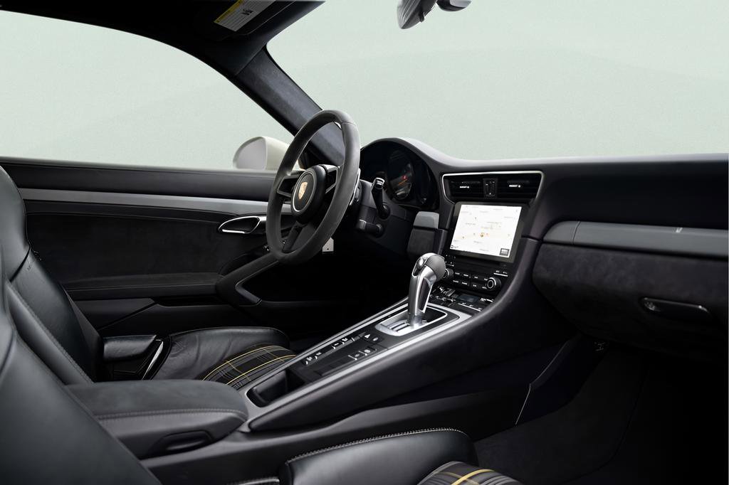 Used 2018 Porsche 911 GT3 image 31