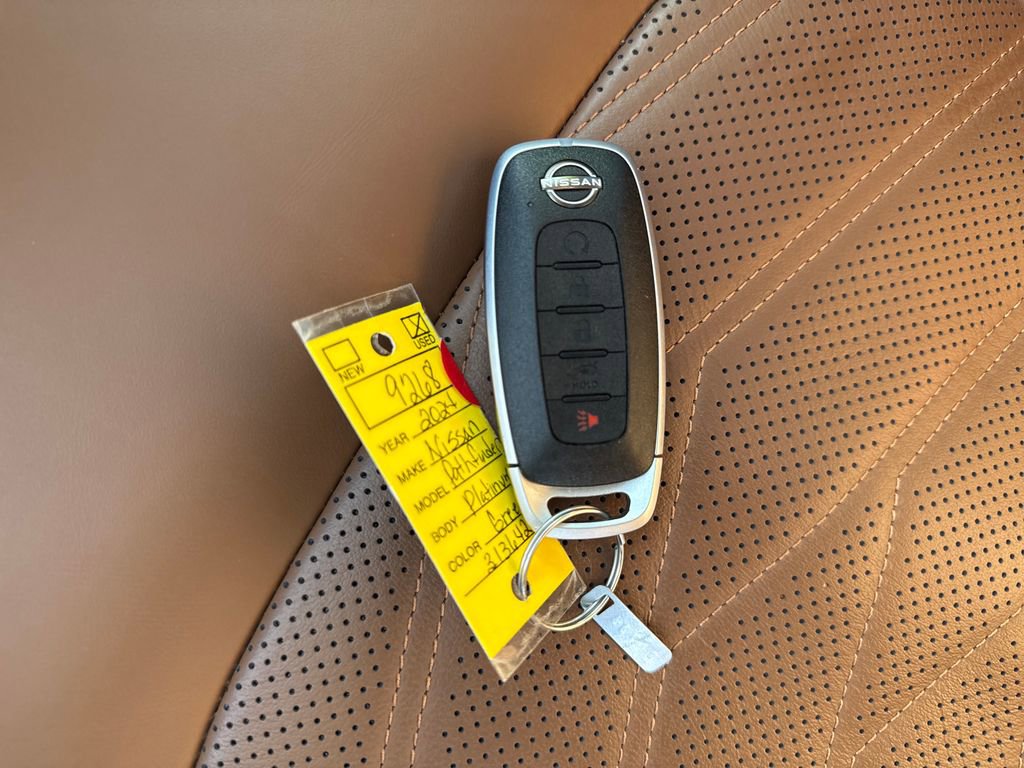 Used 2024 Nissan Pathfinder Platinum w/ Black Appearance Package image 34