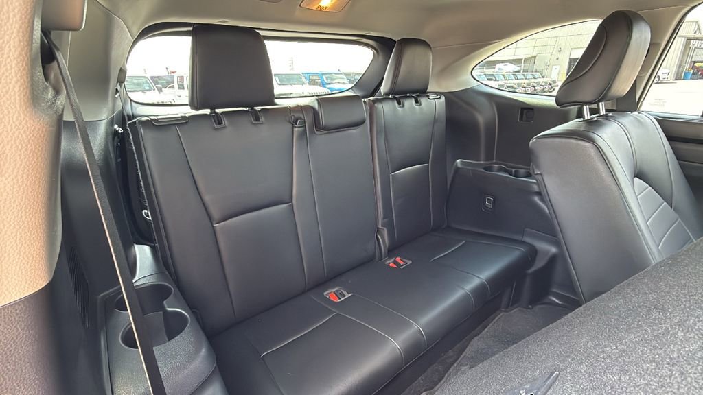 Used 2023 Toyota Highlander XLE image 24