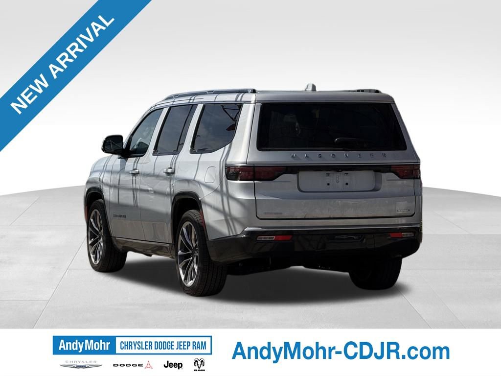 Used 2022 Jeep Wagoneer Series III w/ Premium Group I AWD/4WD image 5