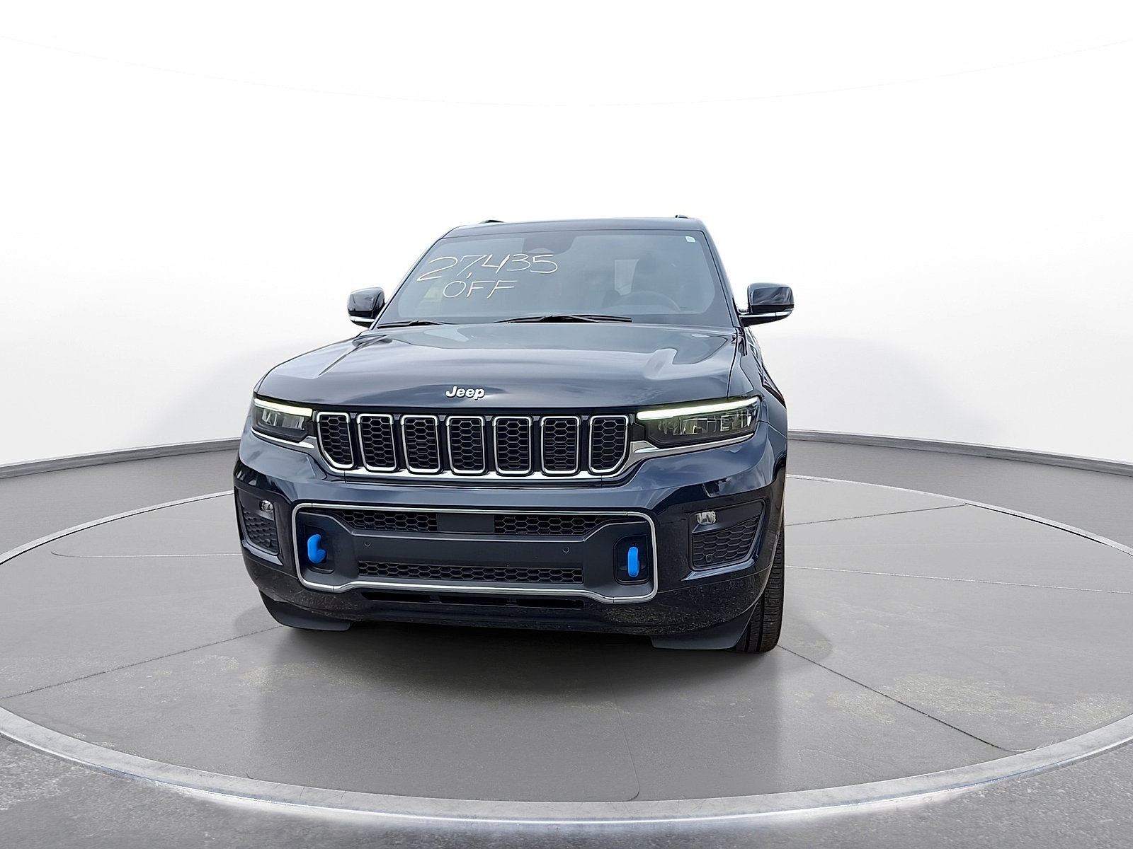 New 2024 Jeep Grand Cherokee Overland w/ Luxury Tech Group IV AWD/4WD image 3