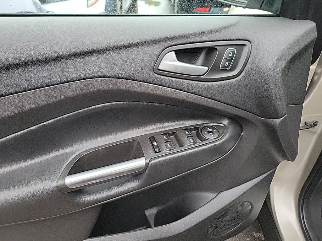 Used 2018 Ford Escape SE AWD/4WD image 8