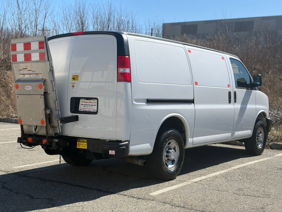 Used 2021 Chevrolet Express 3500 w/ Driver Convenience Package image 8