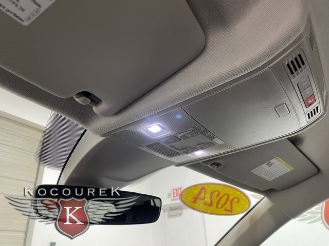 Used 2024 Volkswagen Tiguan Wolfsburg Edition image 18