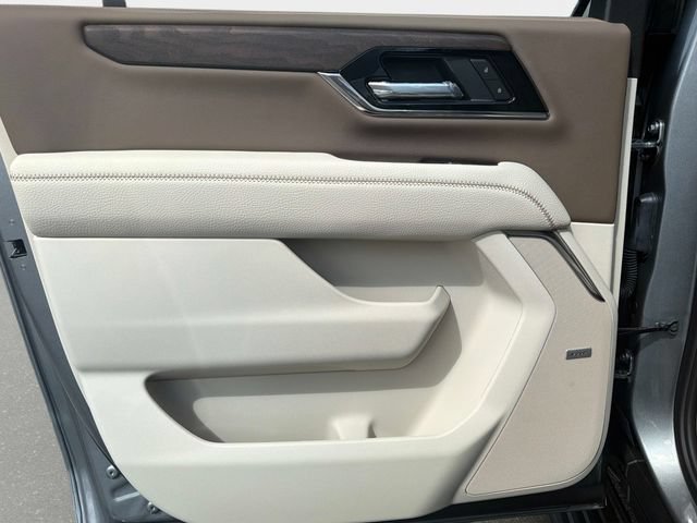 New 2026 GMC Yukon XL Denali w/ Sun & Power Step Package AWD/4WD image 11