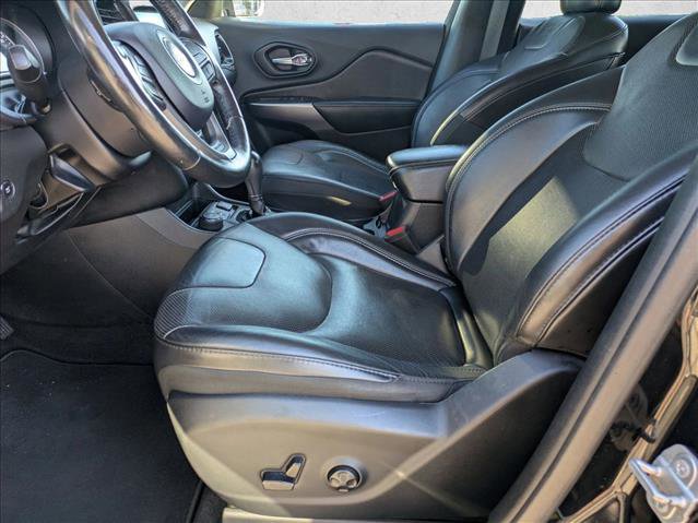 Used 2019 Jeep Cherokee Limited image 15