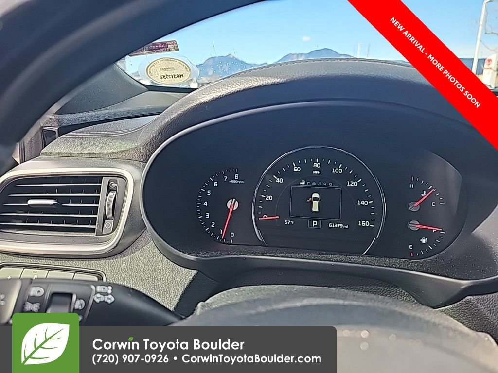 Used 2017 Kia Sorento SX AWD/4WD image 12