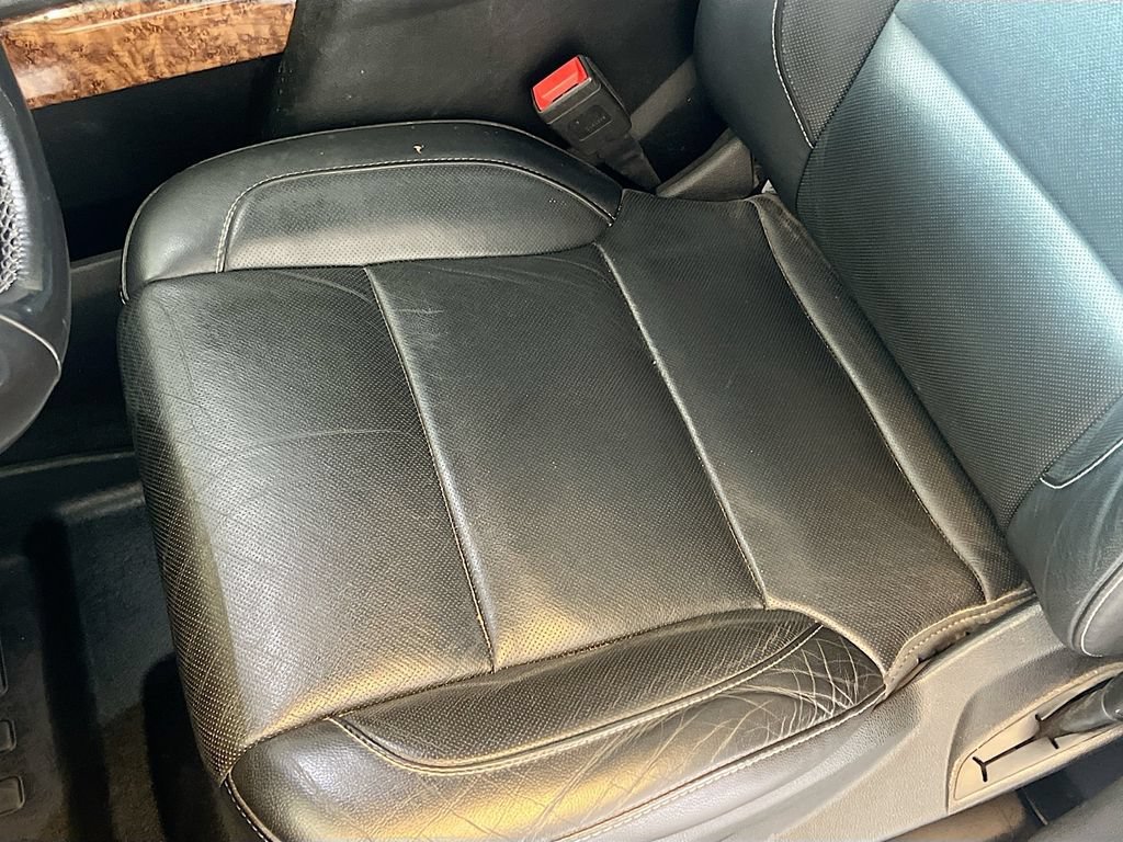 Used 2019 Chevrolet Suburban Premier AWD/4WD image 20