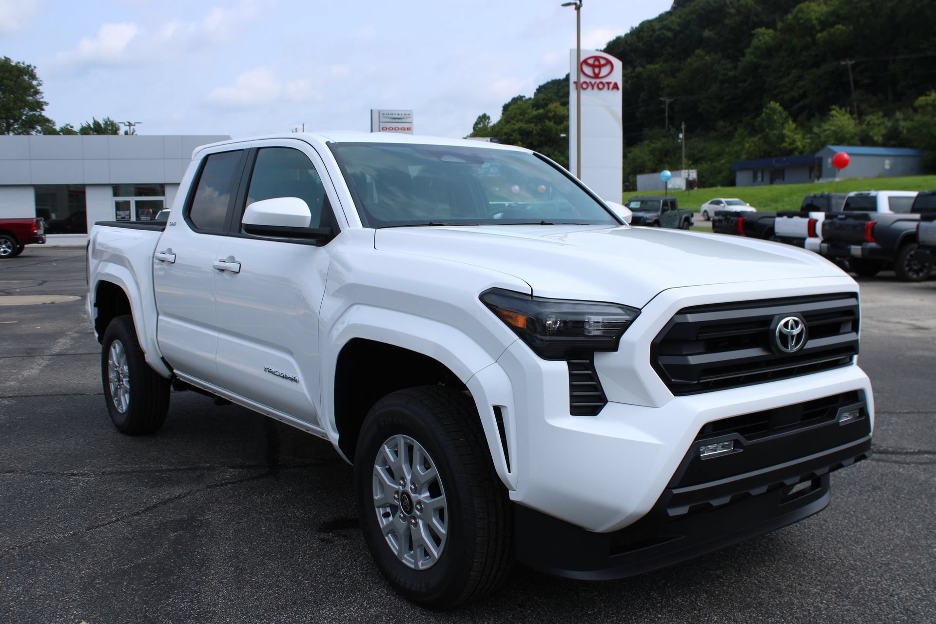 New 2026 Toyota Tacoma SR5 RWD image 4
