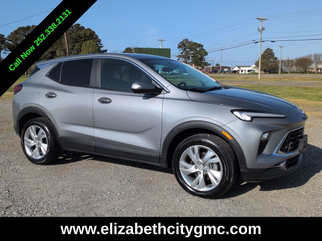 Used 2024 Buick Encore GX Preferred w/ Comfort Package image 2