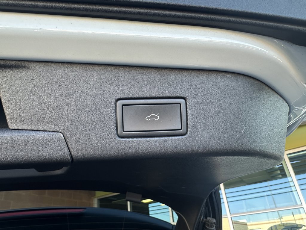 Used 2021 Volkswagen ID.4 1st Edition image 38