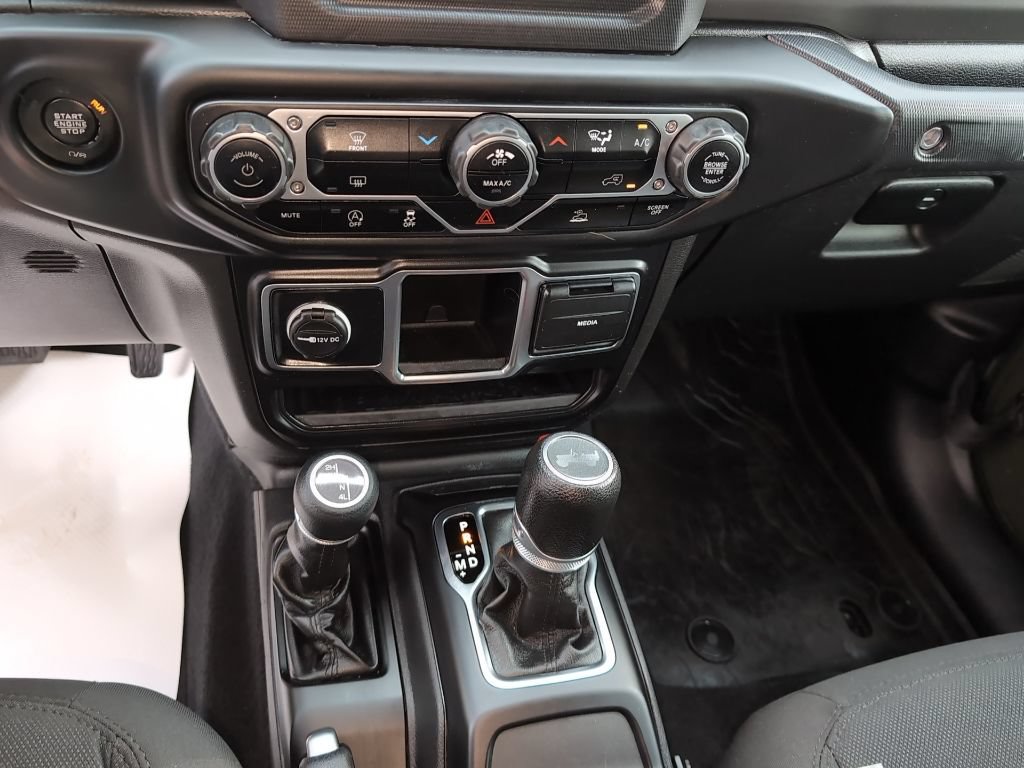 Used 2023 Jeep Wrangler Sport AWD/4WD image 21