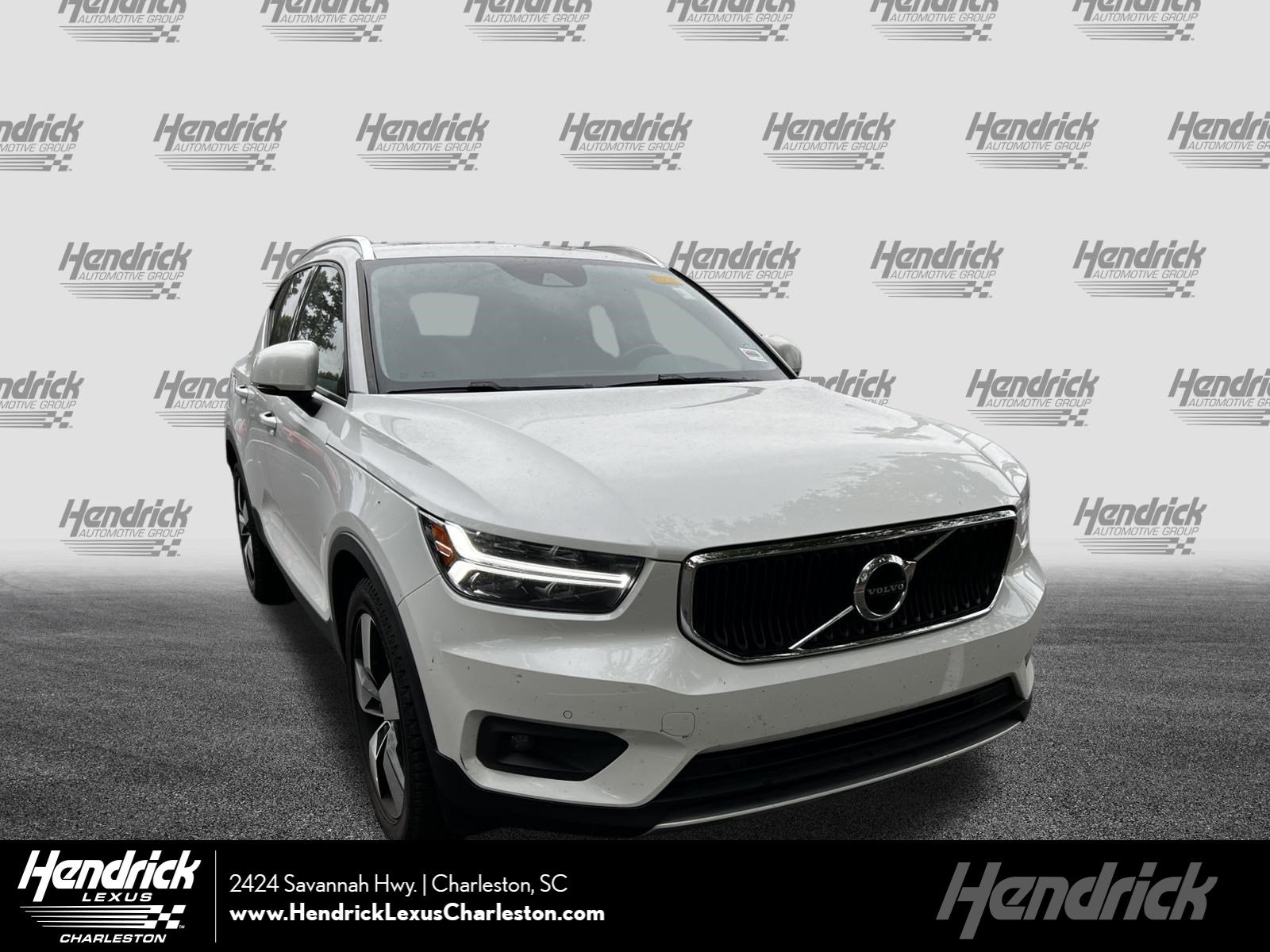 Used 2021 Volvo XC40 T5 Momentum w/ Protection Package Premier