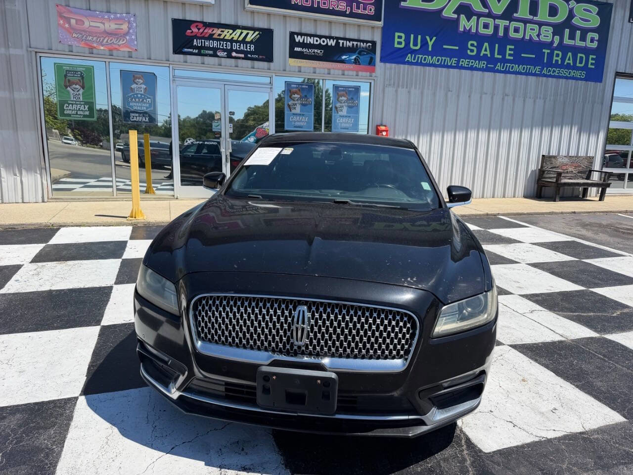 Used 2017 Lincoln Continental w/ Equipment Group 500A FWD image 3