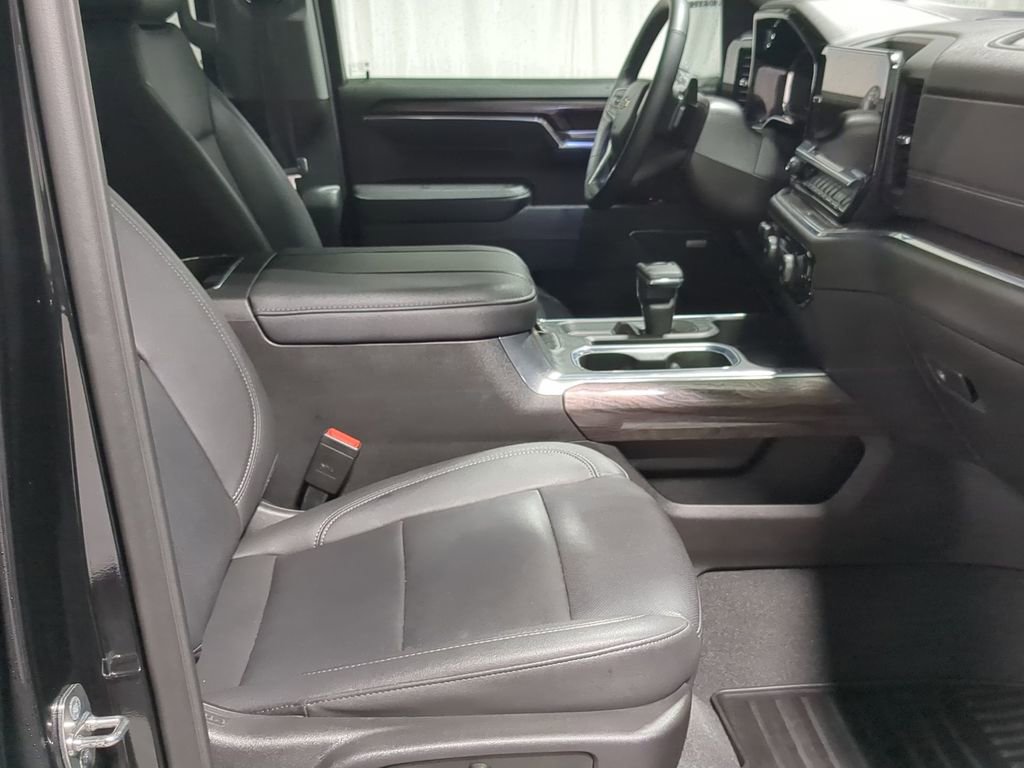 Used 2023 Chevrolet Silverado 1500 LTZ image 35