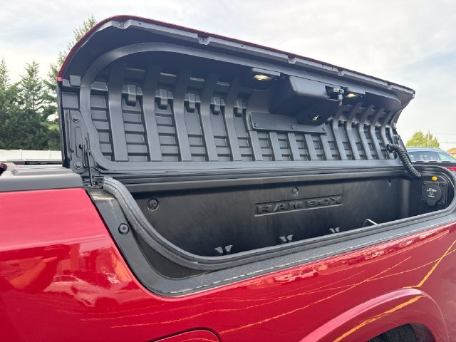 New 2026 RAM 1500 Laramie AWD/4WD image 12