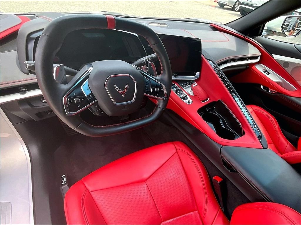 Used 2024 Chevrolet Corvette Stingray Preferred Cpe w/ Battery Protection Package RWD image 19