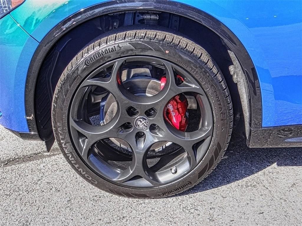 New 2024 Alfa Romeo Stelvio Ti image 3